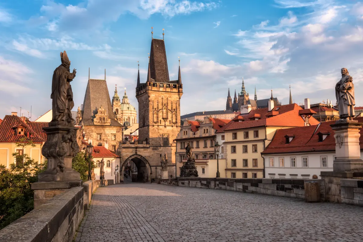 charles-bridge-prague.webp